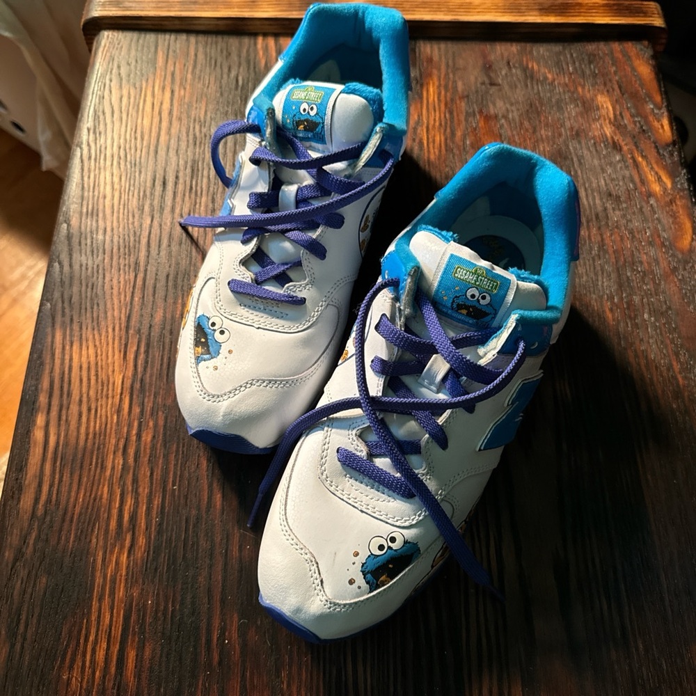 Cookie Monster New Balance 574